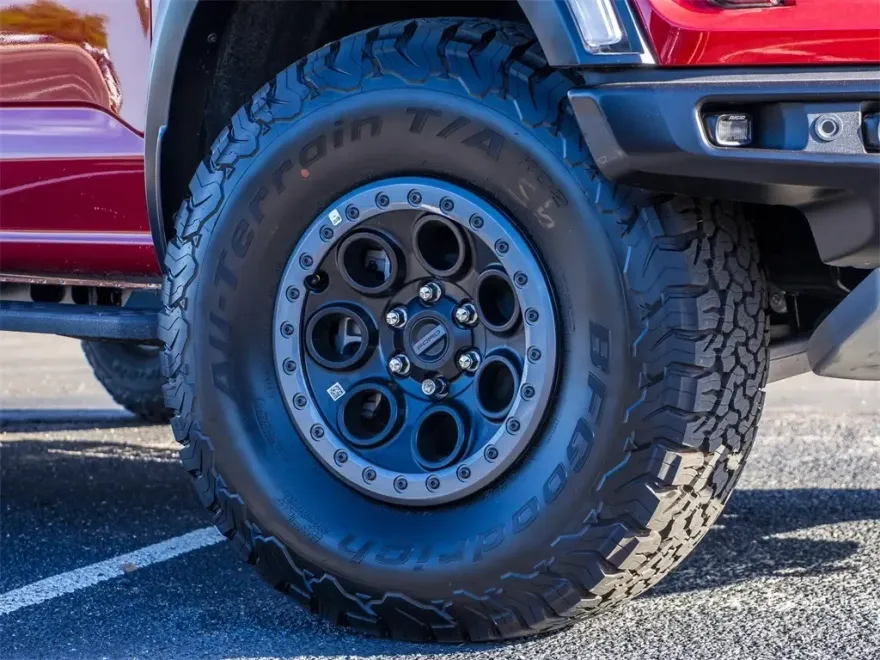 2025 Ford F-150 Raptor photo 1