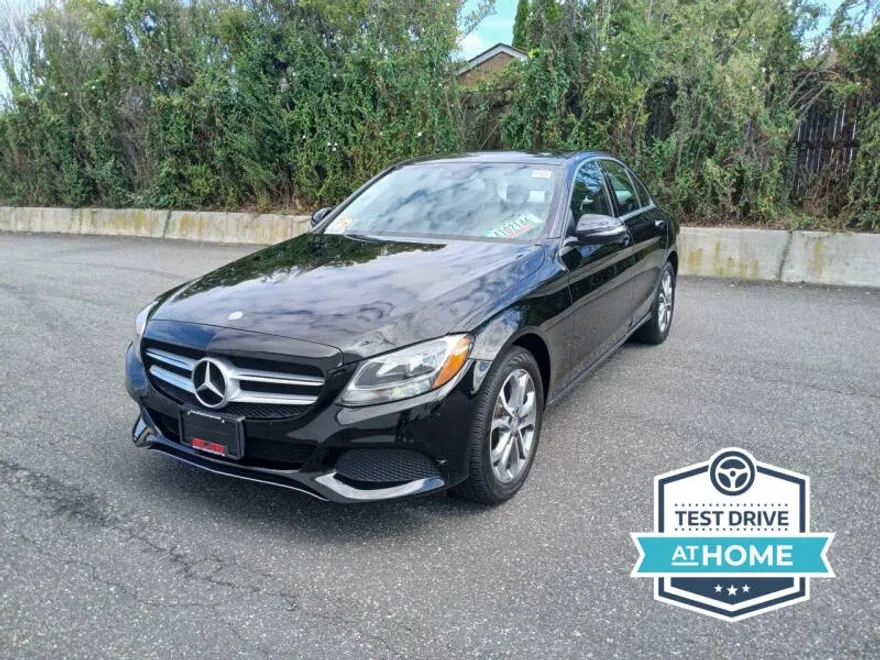 2016 Mercedes Benz C 300 Luxury 4MATIC photo 1