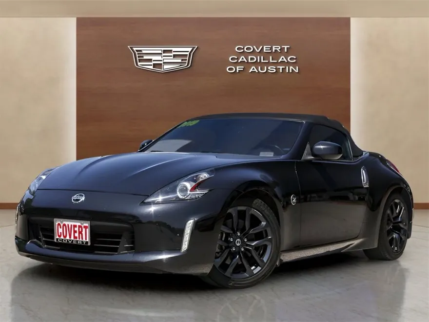 2019 Nissan 370Z Touring photo 1