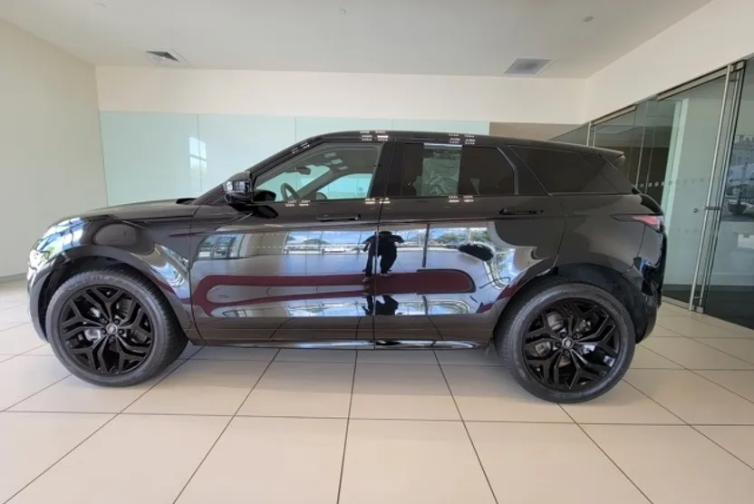 2023 Land Rover Range Rover Evoque R-Dynamic SE photo 1