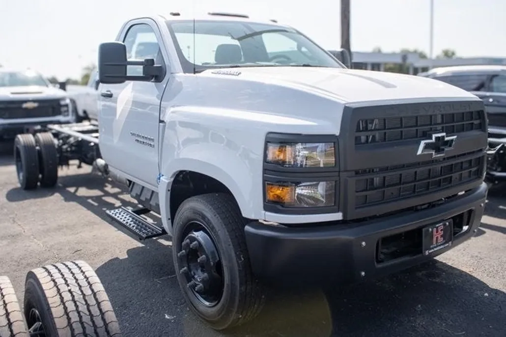 2024 Chevrolet Silverado 4500HD Work Truck photo 1