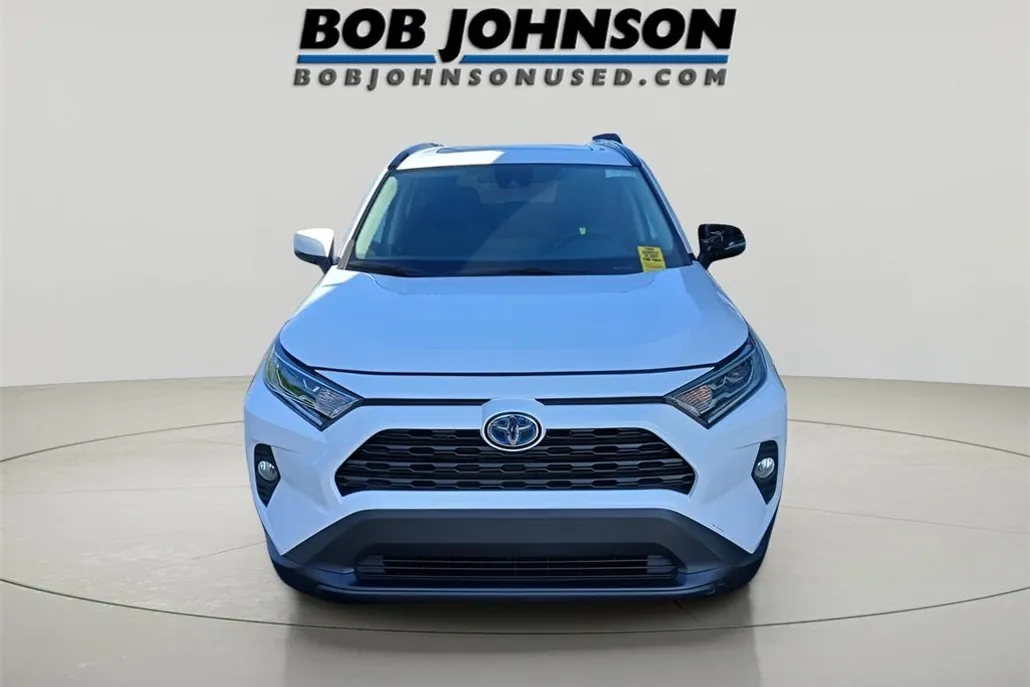 2021 Toyota RAV4 Hybrid XLE photo 1