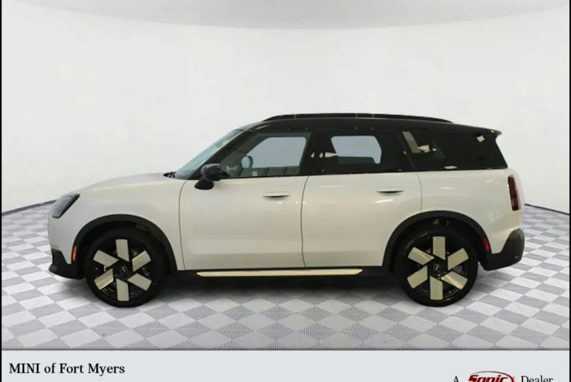 2025 Mini Countryman S ALL4 photo 1