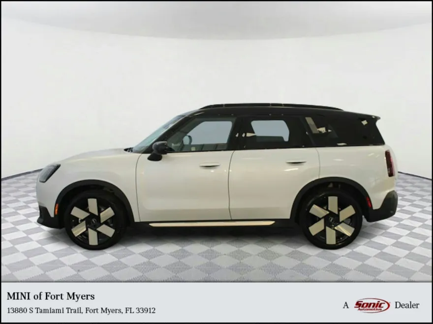 2025 Mini Countryman S ALL4 photo 1