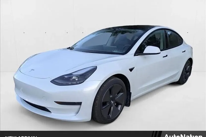 2023 Tesla Model 3 photo 1