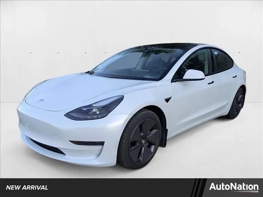 2023 Tesla Model 3 photo 1