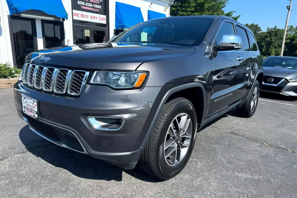 2019 Jeep Grand Cherokee Limited photo 1