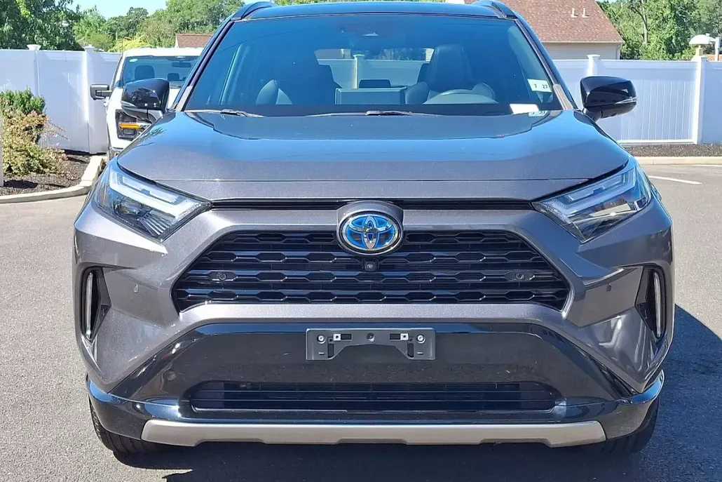 2022 Toyota RAV4 Hybrid XSE photo 1