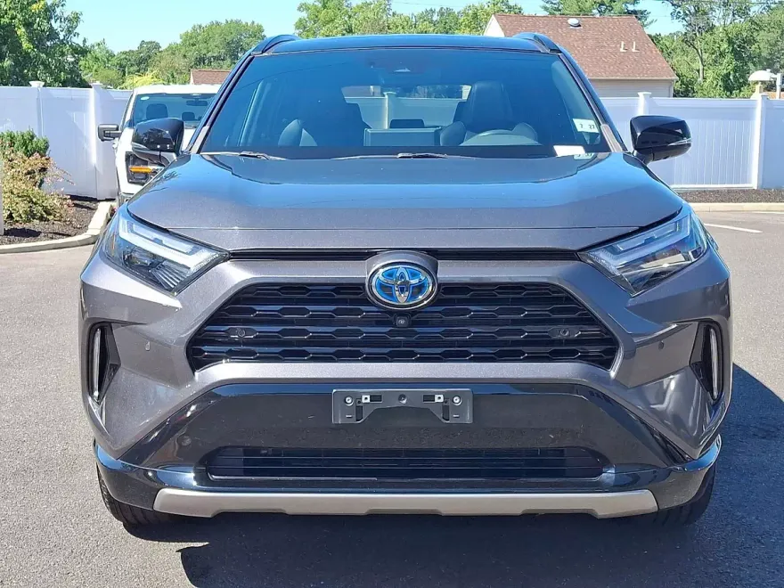 2022 Toyota RAV4 Hybrid XSE photo 1