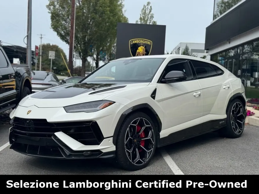 2024 Lamborghini Urus Performante photo 1
