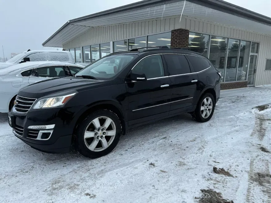 2016 Chevrolet Traverse LTZ photo 1