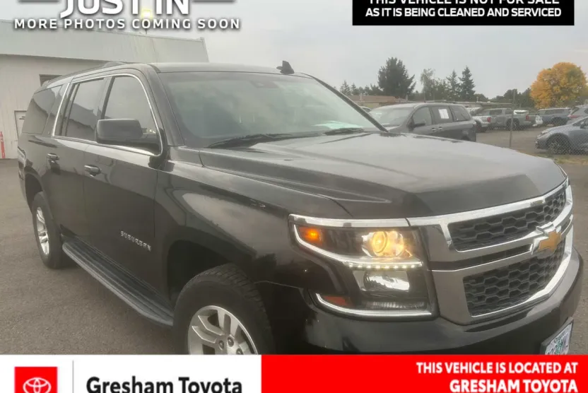 2019 Chevrolet Suburban LT photo 1