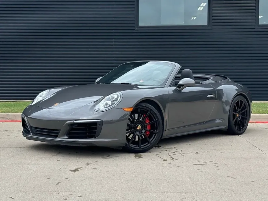 2017 Porsche 911 4S photo 1