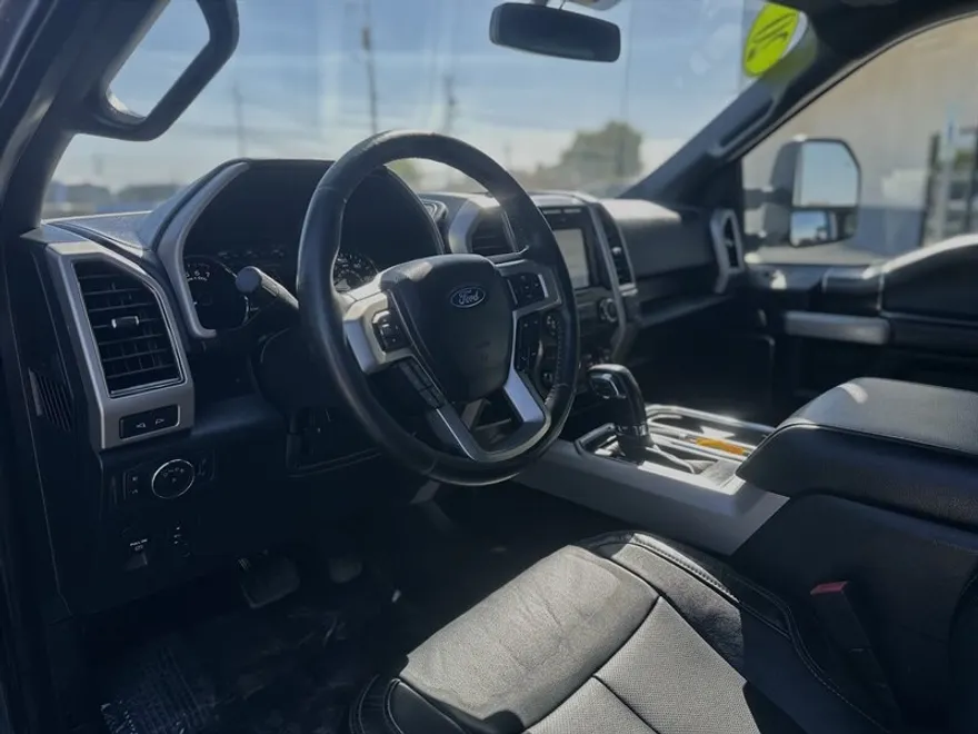 2020 Ford F-150 Lariat photo 1