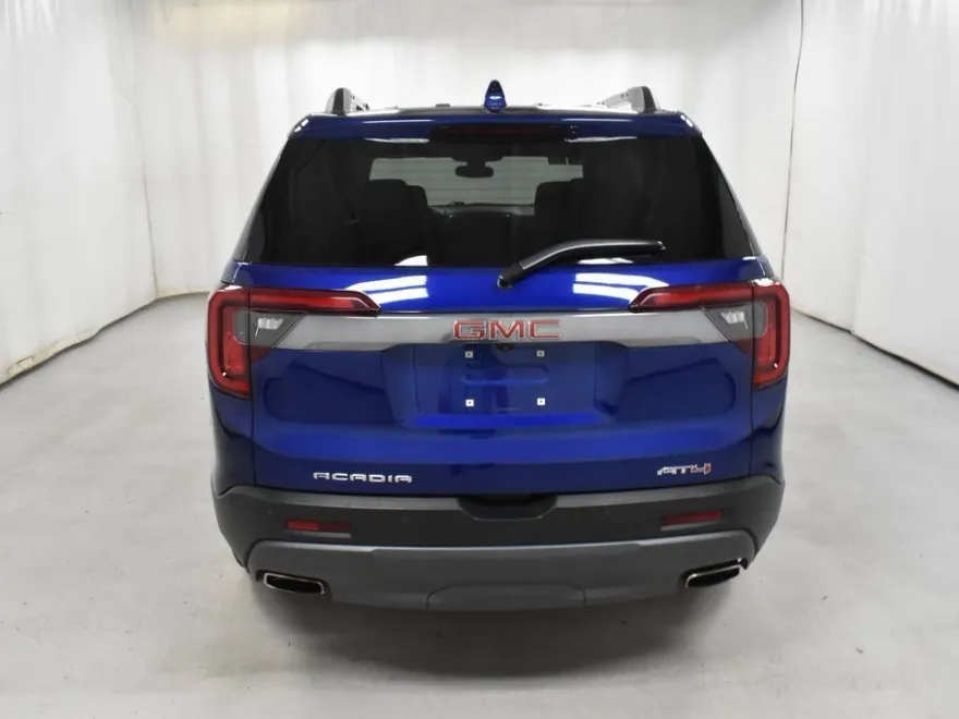 2023 Gmc Acadia AT4 photo 1