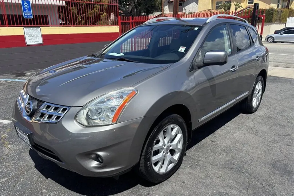 2013 Nissan Rogue SV SL photo 1