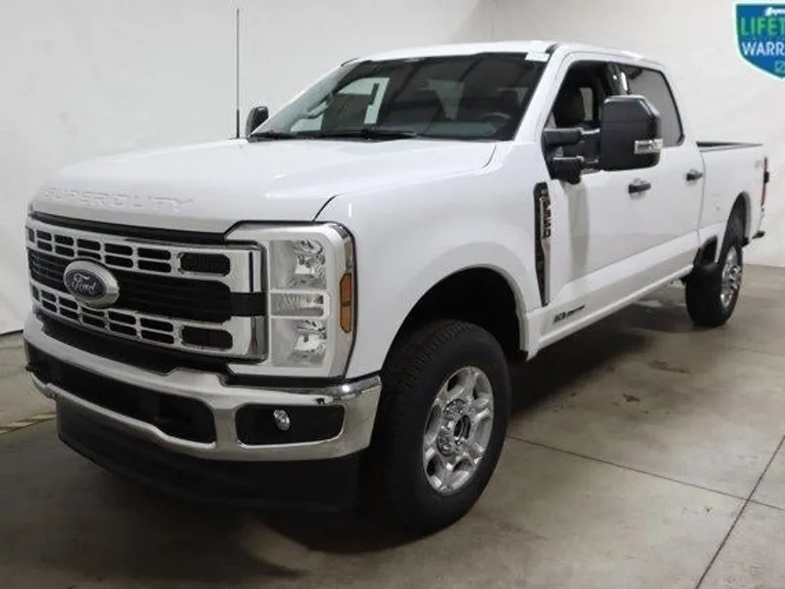 2025 Ford F-350 XLT photo 1