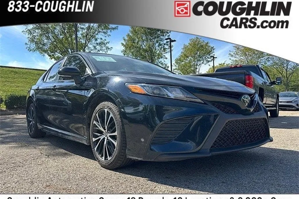 2020 Toyota Camry Base photo 1