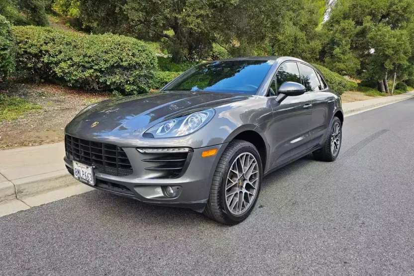 2018 Porsche Macan photo 1