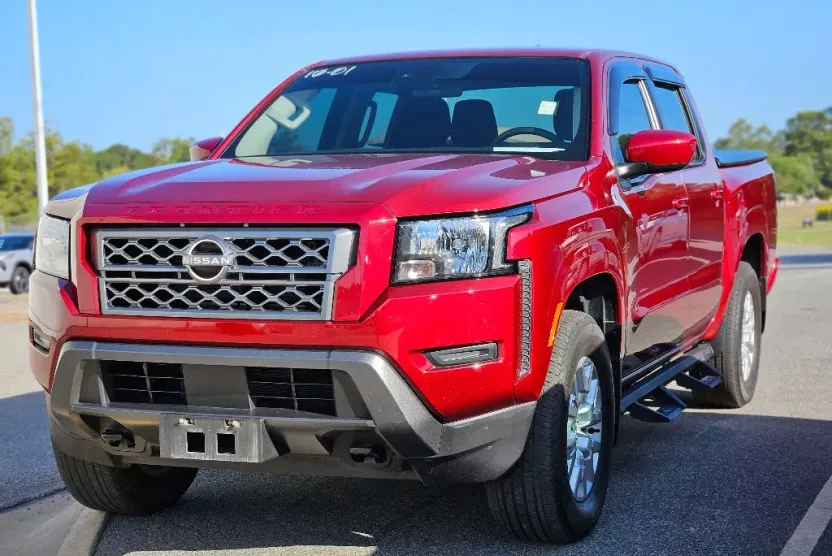 2023 Nissan Frontier SV photo 1