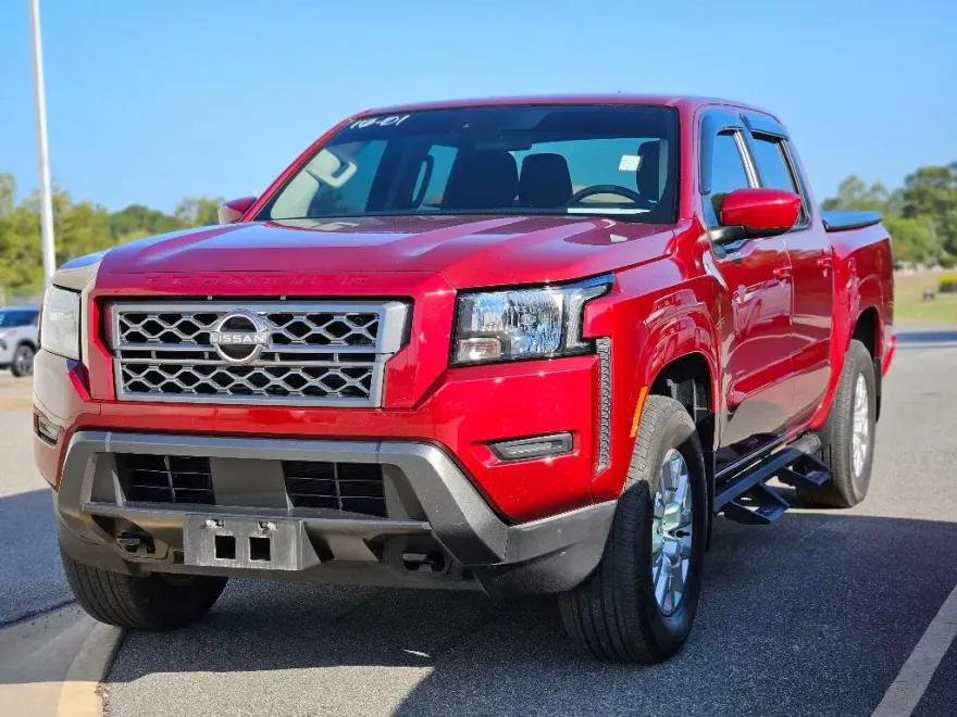 2023 Nissan Frontier SV photo 1
