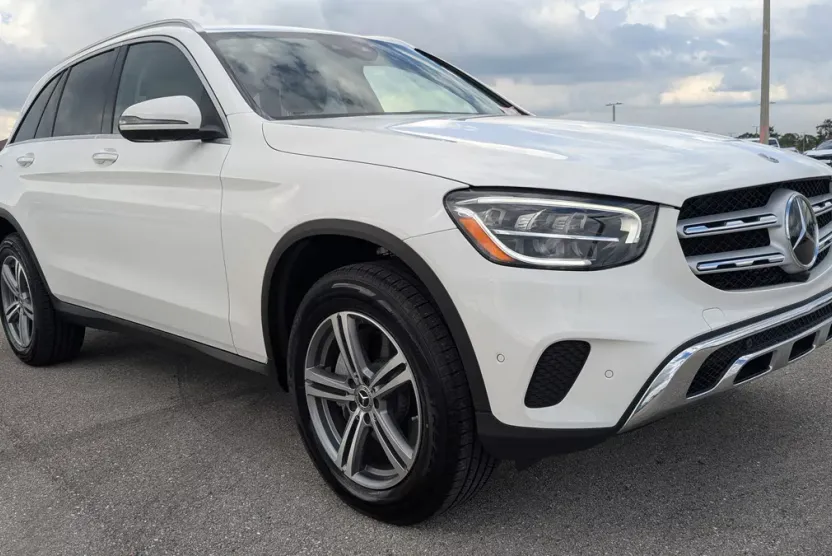 2022 Mercedes Benz GLC 300 4MATIC photo 1