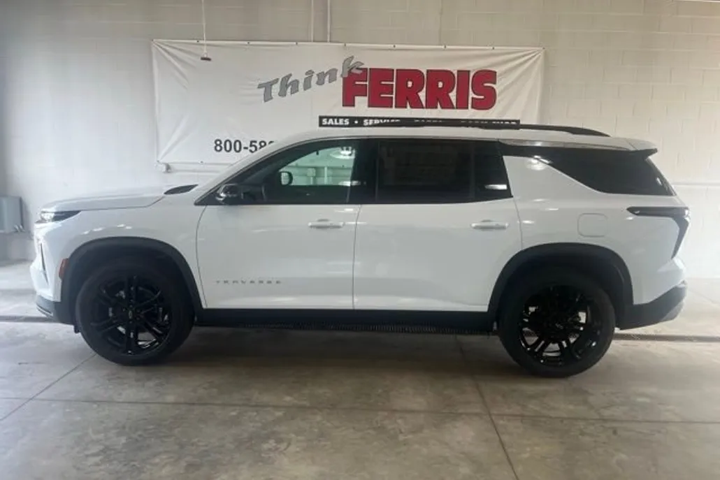 2026 Chevrolet Traverse photo 1
