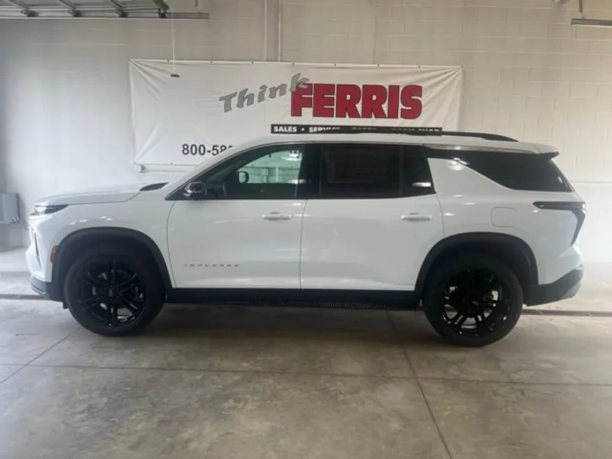 2026 Chevrolet Traverse photo 1