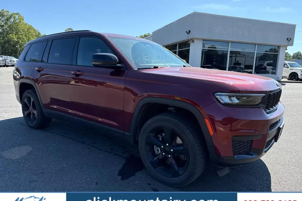 2021 Jeep Grand Cherokee Altitude photo 1