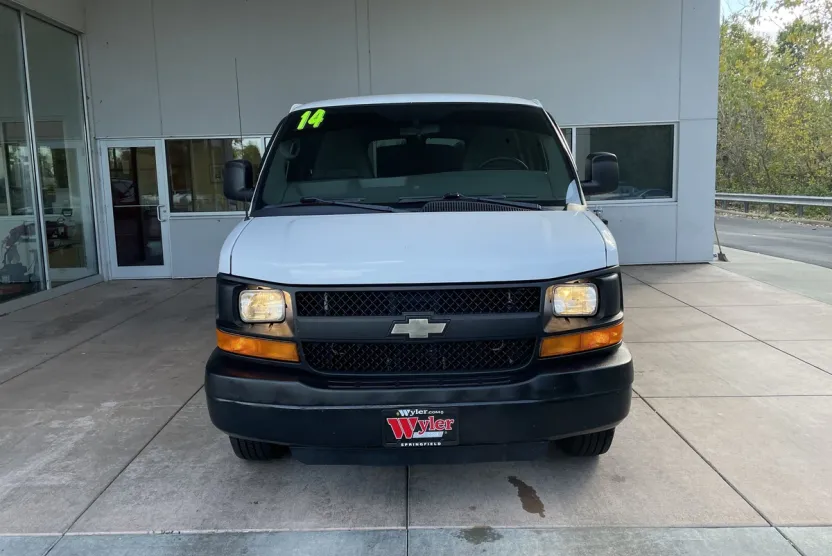 2014 Chevrolet Express Cargo Van 2500 photo 1