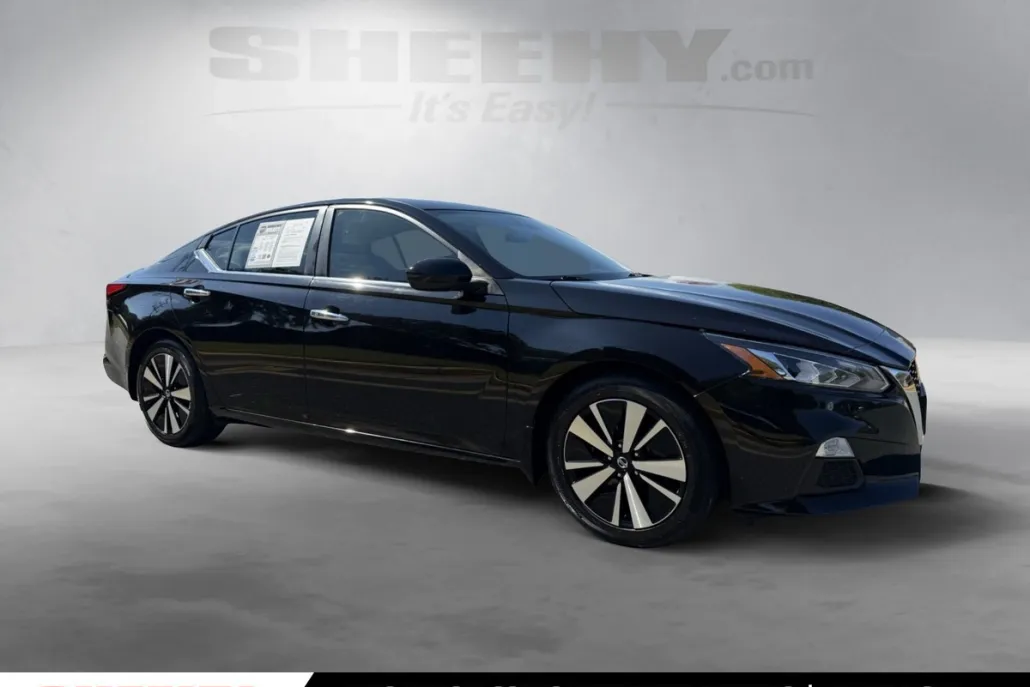 2021 Nissan Altima 2.5 SV photo 1