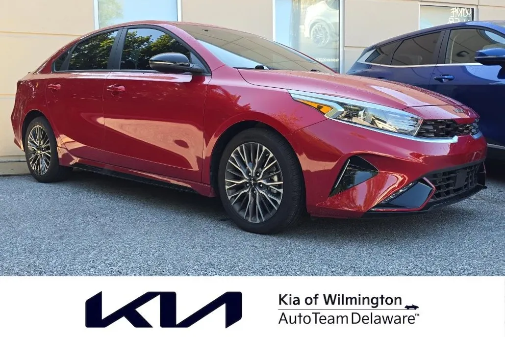 2024 Kia Forte GT-Line photo 1