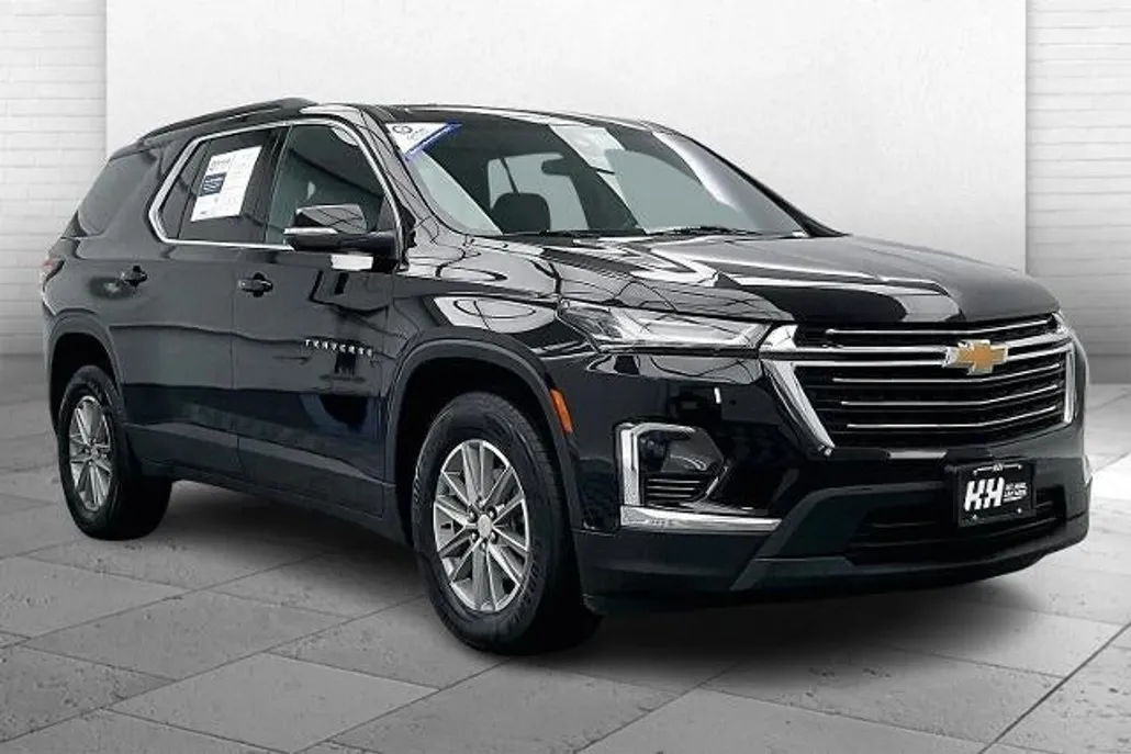 2022 Chevrolet Traverse Cloth 1LT photo 1