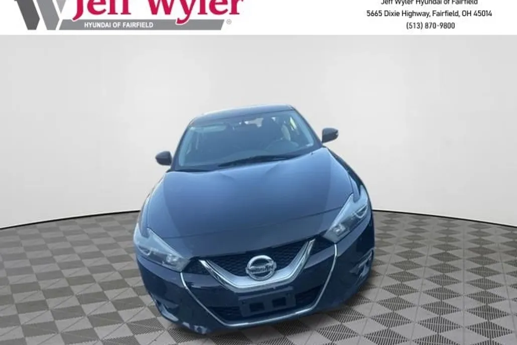 2016 Nissan Maxima SR photo 1