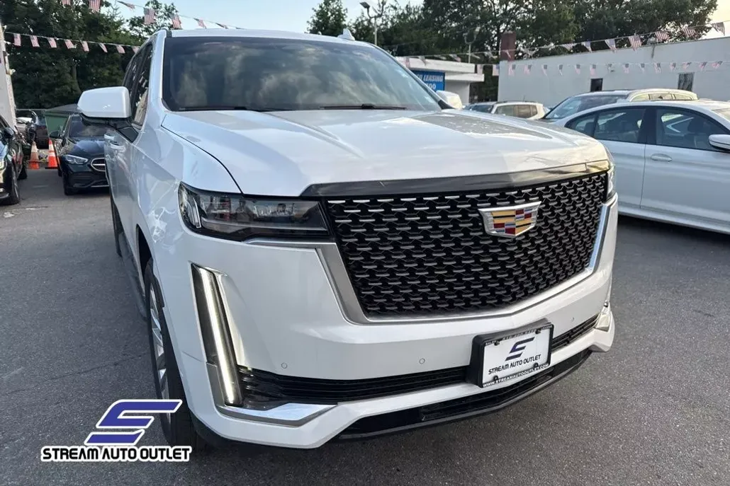 2022 Cadillac Escalade ESV Premium Luxury photo 1