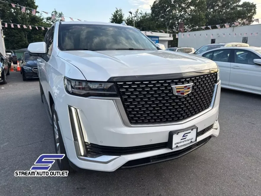 2022 Cadillac Escalade ESV Premium Luxury photo 1