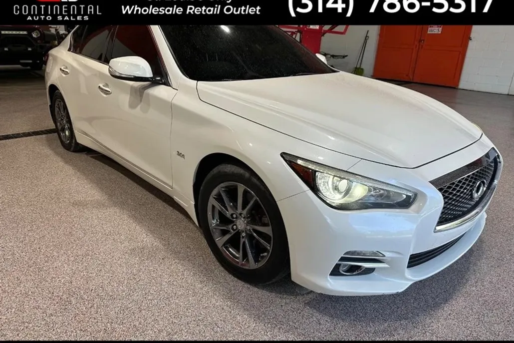 2017 Infiniti Q50 3.0t Signature Edition photo 1