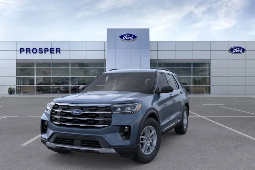 2025 Ford Explorer photo 1