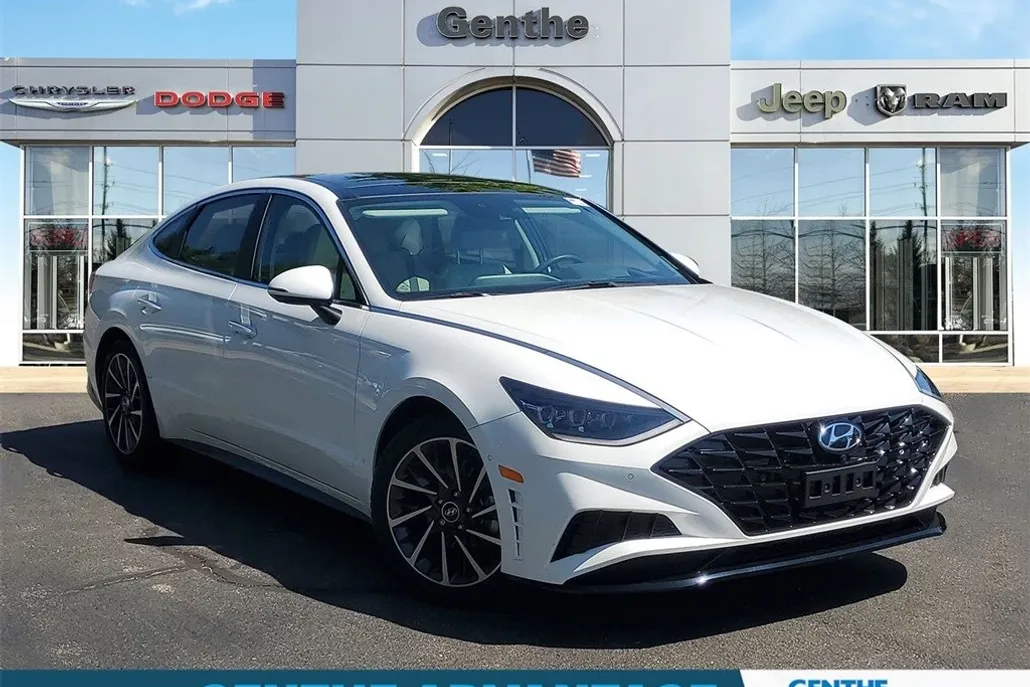 2023 Hyundai Sonata Limited photo 1