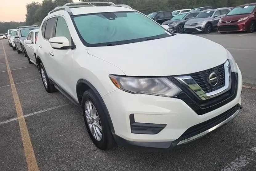 2020 Nissan Rogue S photo 1