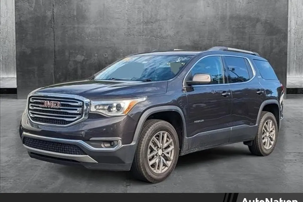 2017 Gmc Acadia SLE photo 1