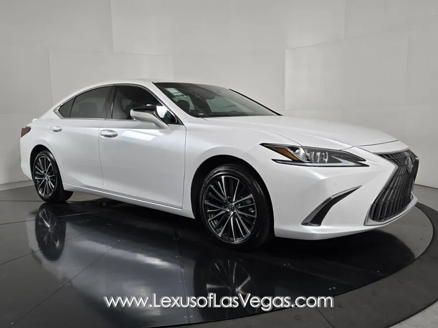 2025 Lexus ES 300h photo 1