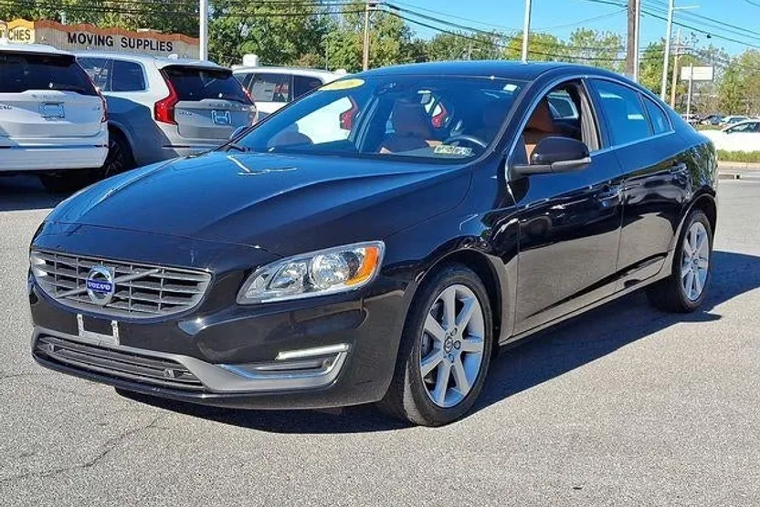 2016 Volvo S60 T5 Premier AWD photo 1