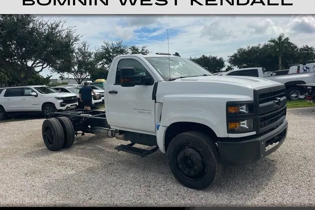 2024 Chevrolet Silverado 4500HD Work Truck photo 1