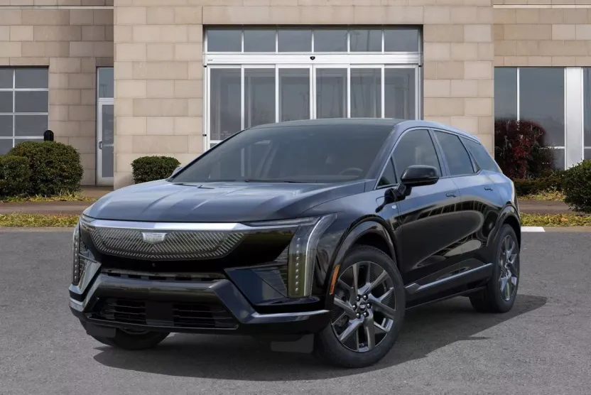2025 Cadillac Optiq Luxury photo 1