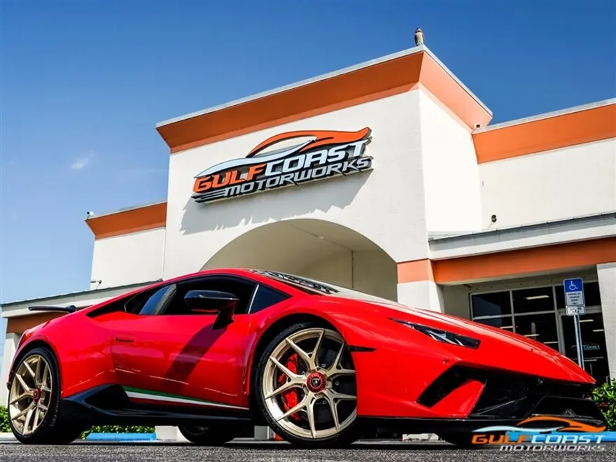 2018 Lamborghini Huracan Performante photo 1