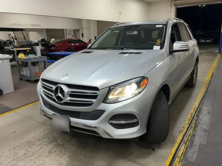 2016 Mercedes Benz GLE 350 photo 1