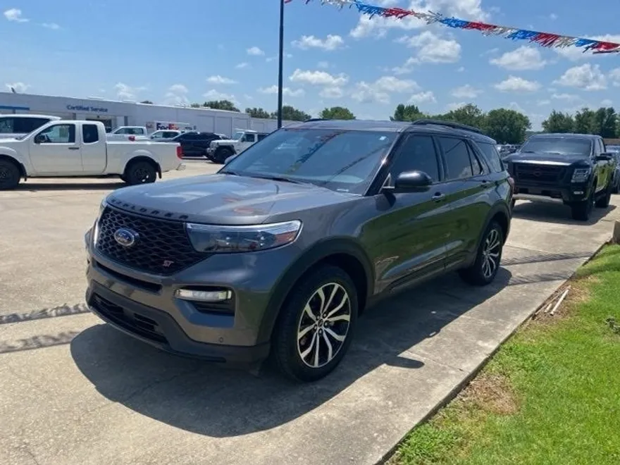 2020 Ford Explorer ST photo 1
