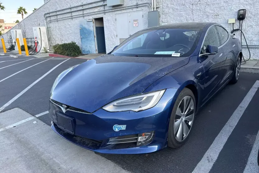 2021 Tesla Model S Long Range photo 1