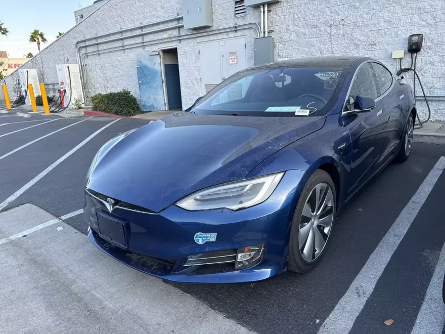 2021 Tesla Model S Long Range photo 1